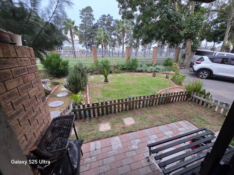 2 Bedroom Property for Sale in Brackenfell Western Cape